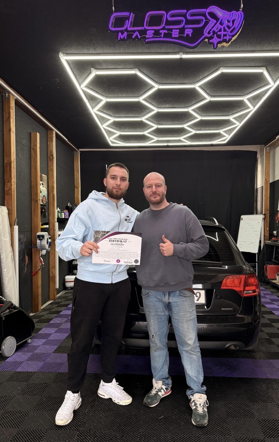 GlossMaster Schüler mit Zertifikat